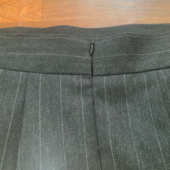 Harve’ Bernard high waisted wool pencil skirt size 8P NWT! Stitched design - Picture 9 of 10